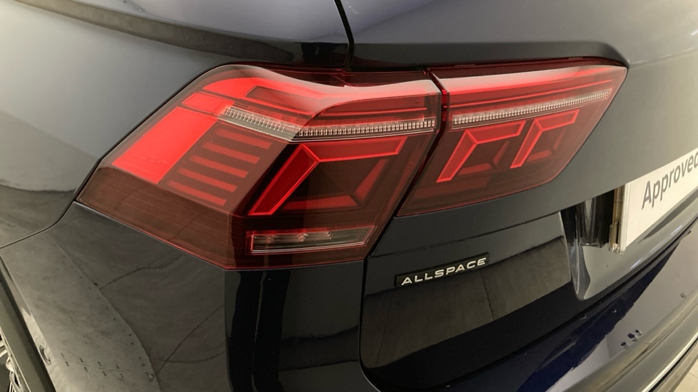 Volkswagen Tiguan Allspace 1.5 Tsi Elegance Dsg White #37