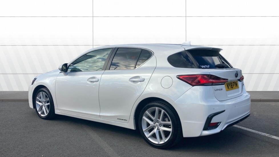 Lexus CT Premier White #2