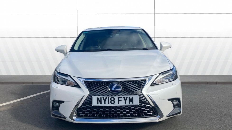 Lexus CT Premier White #3
