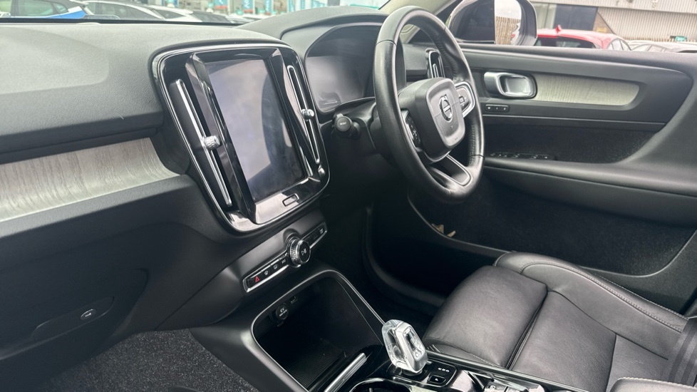 Volvo XC40 1.5H T5 Twin Engine Recharge 10.7Kwh R-design Pro Grey #9
