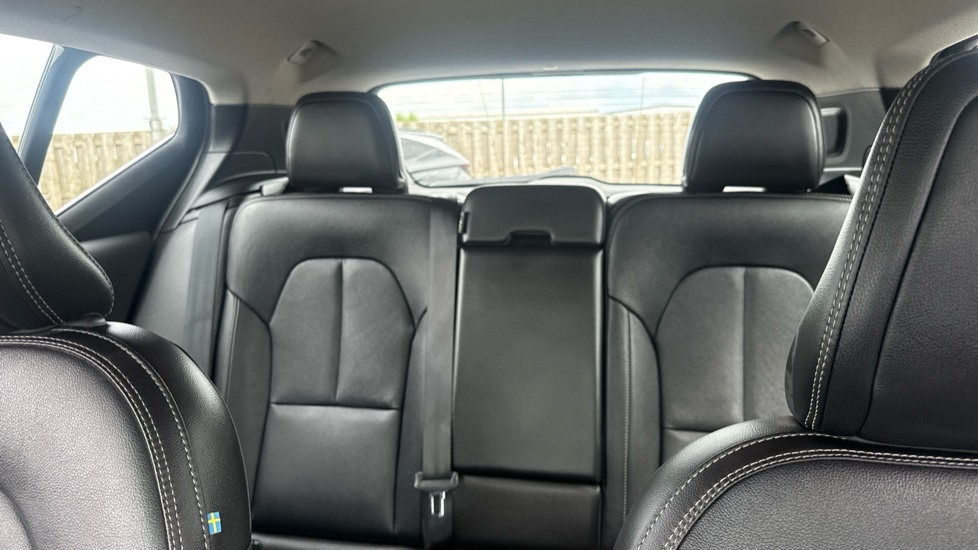 Volvo XC40 1.5H T5 Twin Engine Recharge 10.7Kwh R-design Pro Grey #15