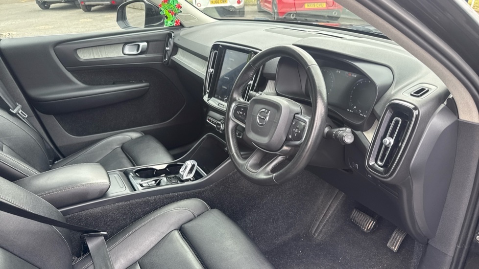 Volvo XC40 1.5H T5 Twin Engine Recharge 10.7Kwh R-design Pro Grey #11