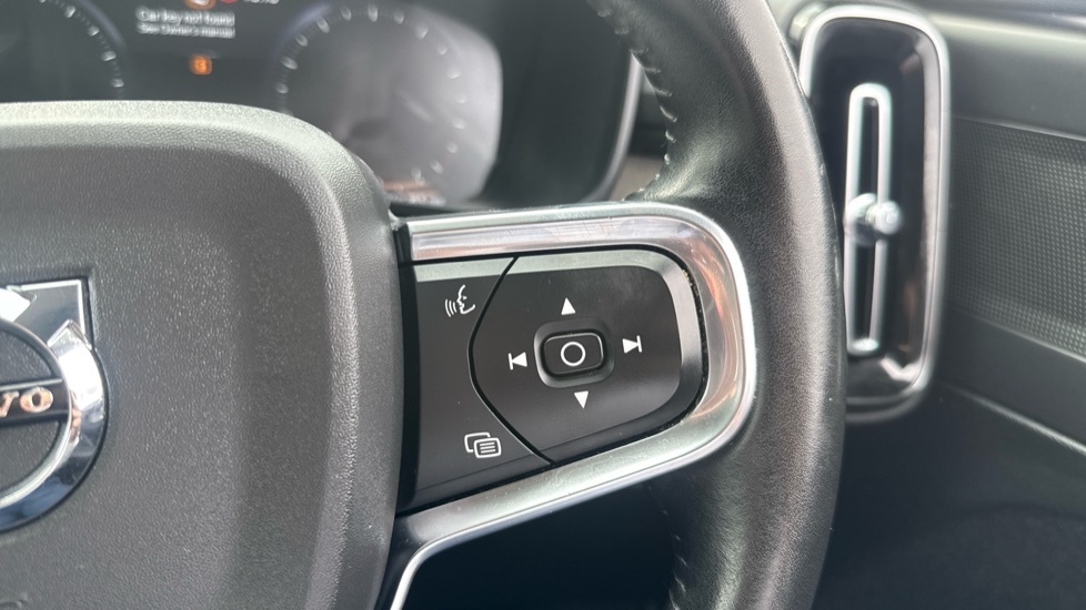 Volvo XC40 1.5H T5 Twin Engine Recharge 10.7Kwh R-design Pro Grey #22