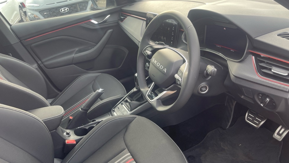 Skoda Kamiq Monte Carlo Edition White #6