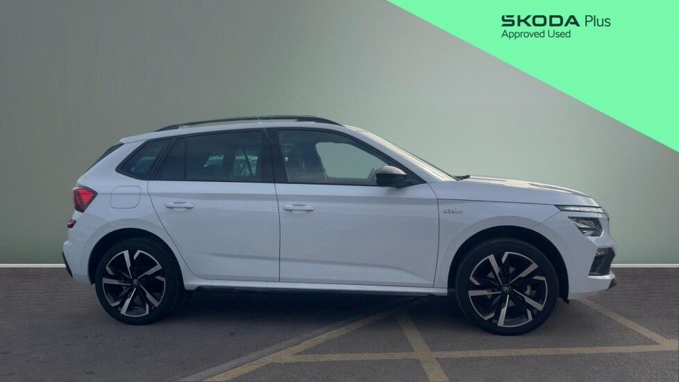 Skoda Kamiq Monte Carlo Edition White #4