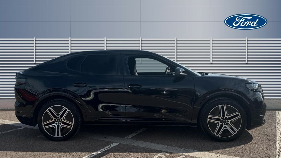 Ford Capri Premium Black #5