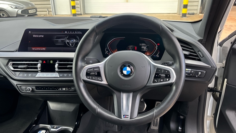 BMW 1 Series M Sport NV24ELO White #5