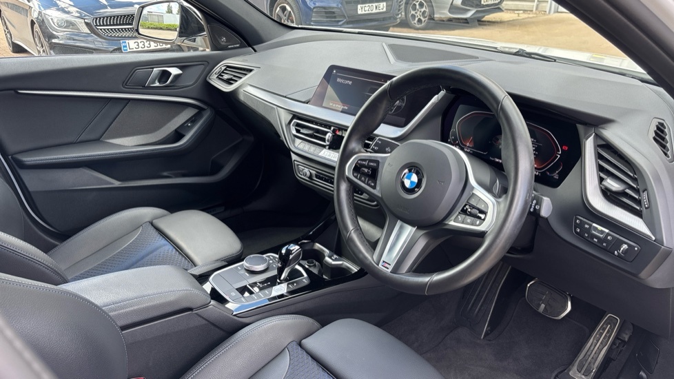BMW 1 Series M Sport NV24ELO White #6