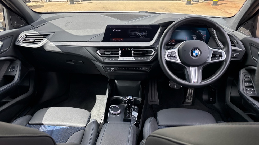 BMW 1 Series M Sport NV24ELO White #4