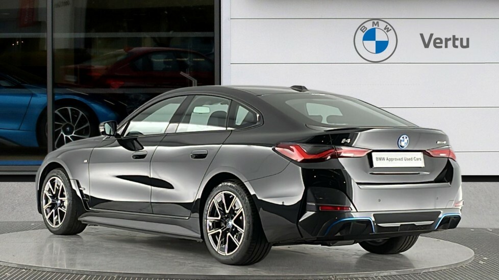 BMW i4 M Sport Black #2