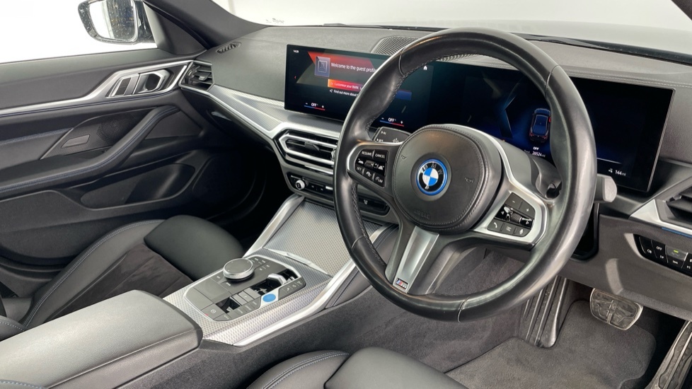 BMW i4 M Sport Black #6