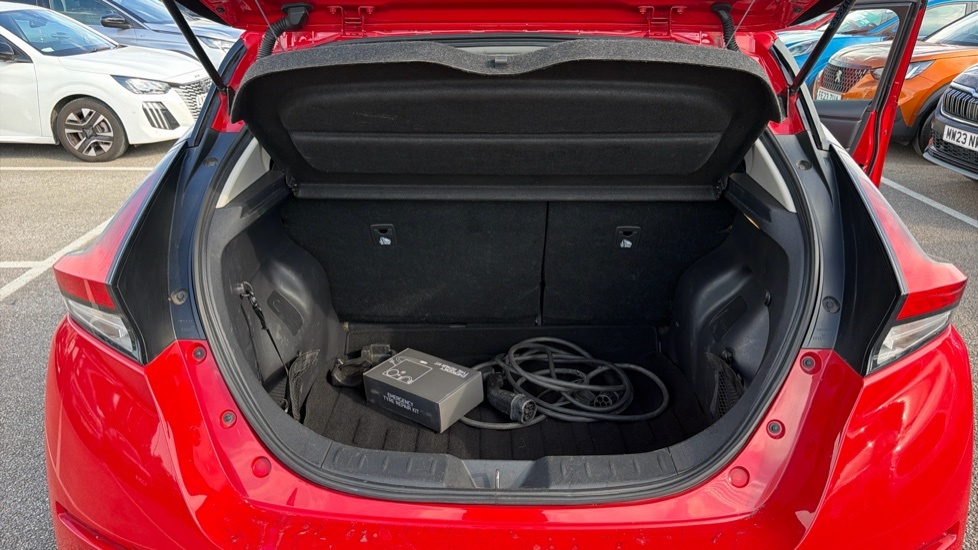 Nissan Leaf N-connecta YT72GVP Red #4
