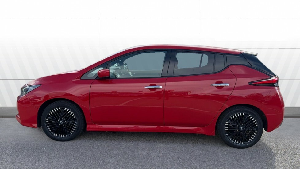 Nissan Leaf N-connecta YT72GVP Red #5
