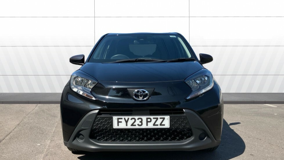 Toyota Aygo X Pure Black #3