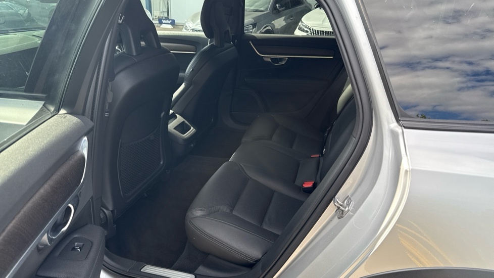 Volvo V90 Cross Country 2L Null Grey #16