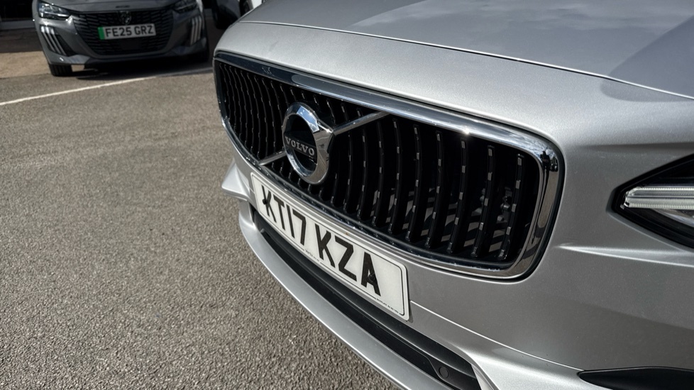 Volvo V90 Cross Country 2L Null Grey #27