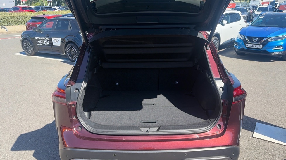 Nissan Qashqai Tekna KW22DNV Red #4