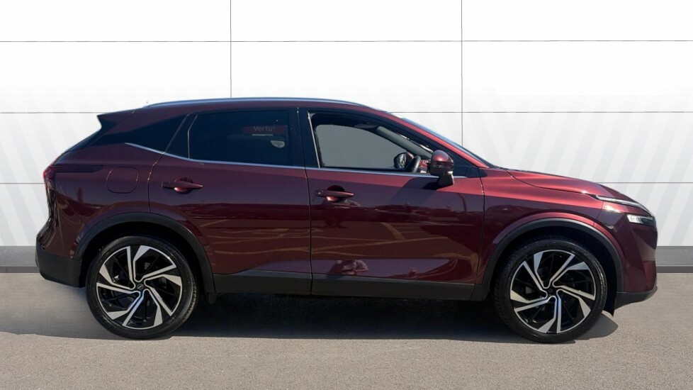 Nissan Qashqai Tekna KW22DNV Red #5