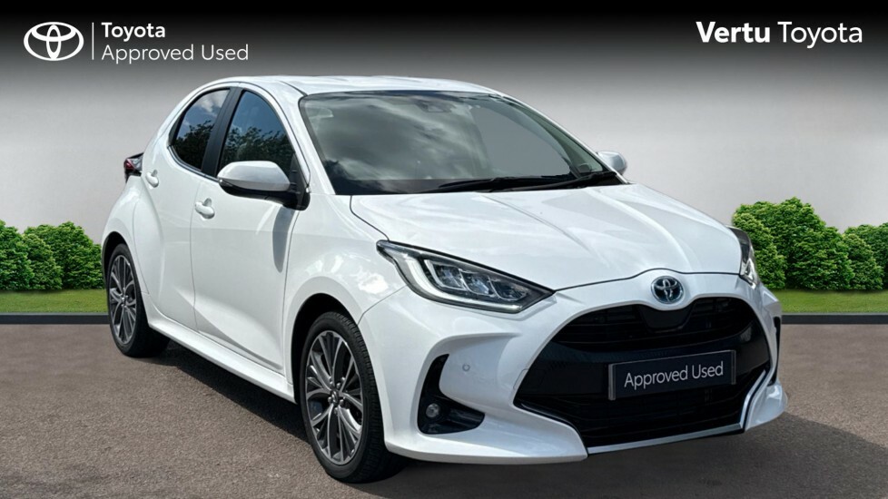 Toyota Yaris Excel White