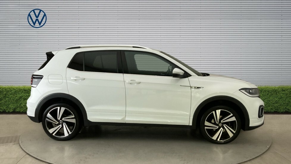 Volkswagen T-Cross R-line YD73OEZ White #4