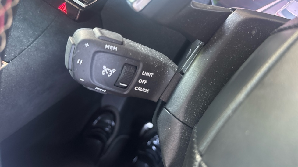 DS DS 7 Crossback 1.6 E-tense Opera Eat8 Grey #28