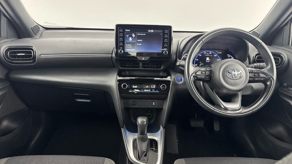 Toyota Yaris Cross Design White #6