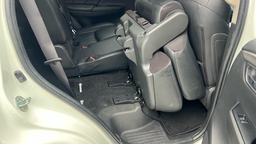 Mitsubishi Shogun Sport Sport 2020 70 #37