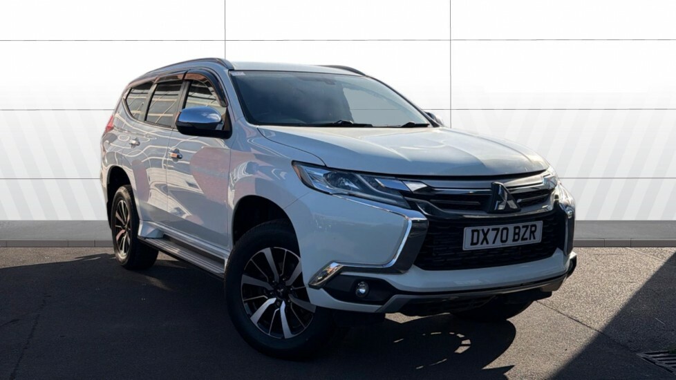 Mitsubishi Shogun Sport 3 White