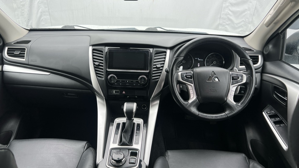 Mitsubishi Shogun Sport Sport 2020 70 #10