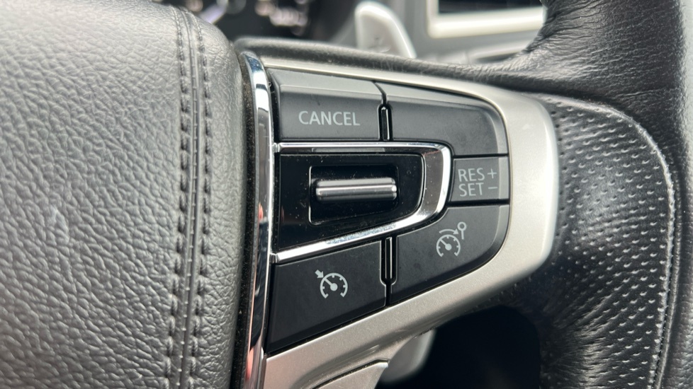 Mitsubishi Shogun Sport Sport 2020 70 #27