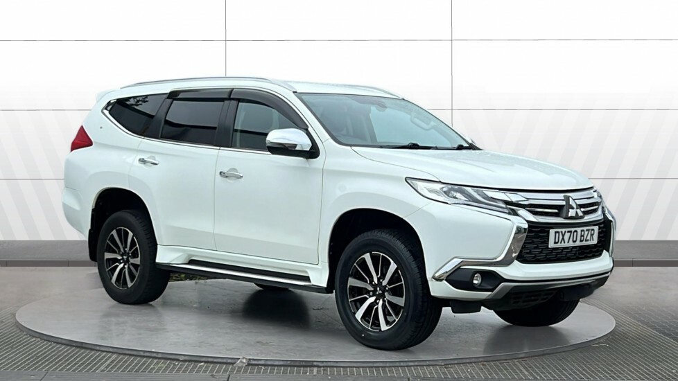Mitsubishi Shogun Sport 3 White