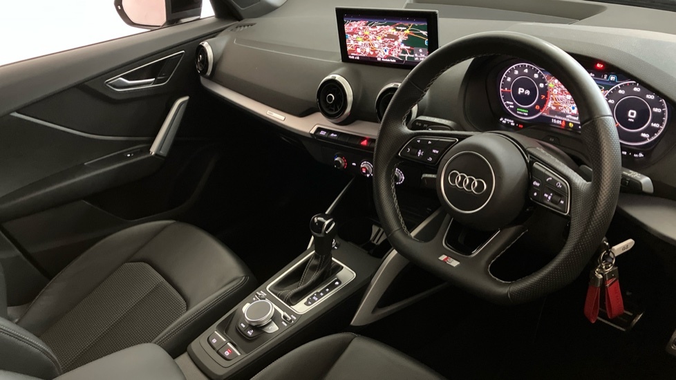 Audi Q2 Black Edition WH23KTP Grey #6