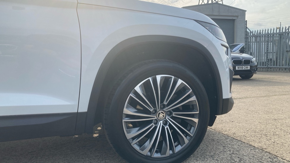 Skoda Kodiaq Se L Executive GJ23YHK White #5