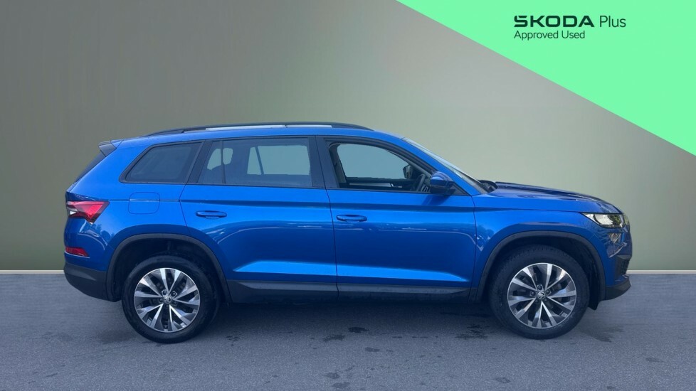 Skoda Kodiaq Se Drive YM73PXX Blue #4