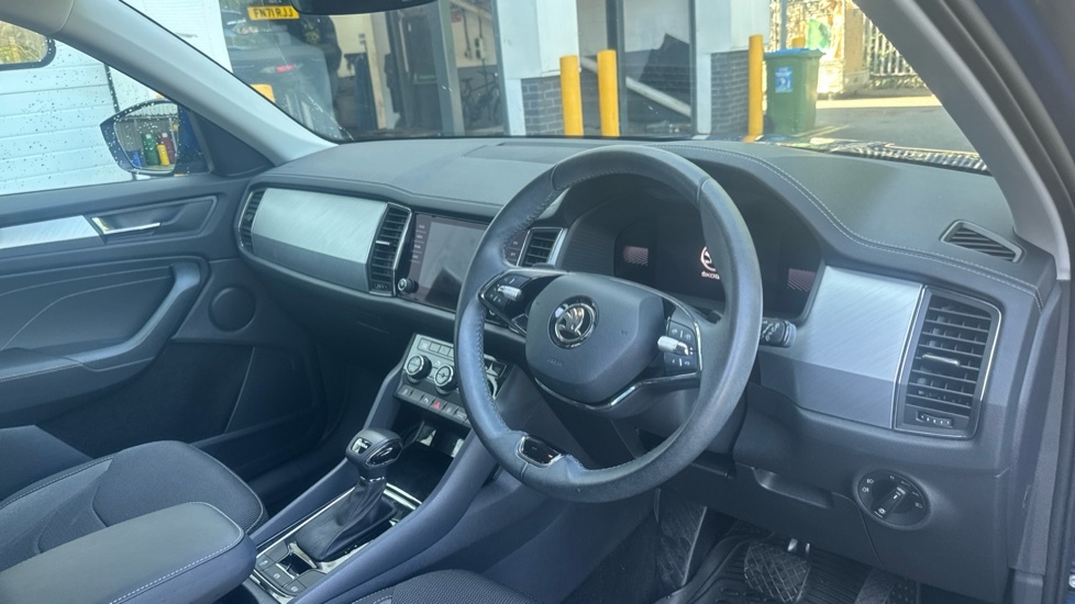Skoda Kodiaq Se Drive YM73PXX Blue #6