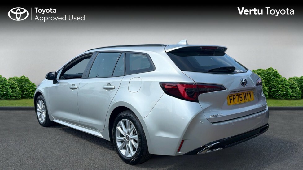 Toyota Corolla Icon Silver #4