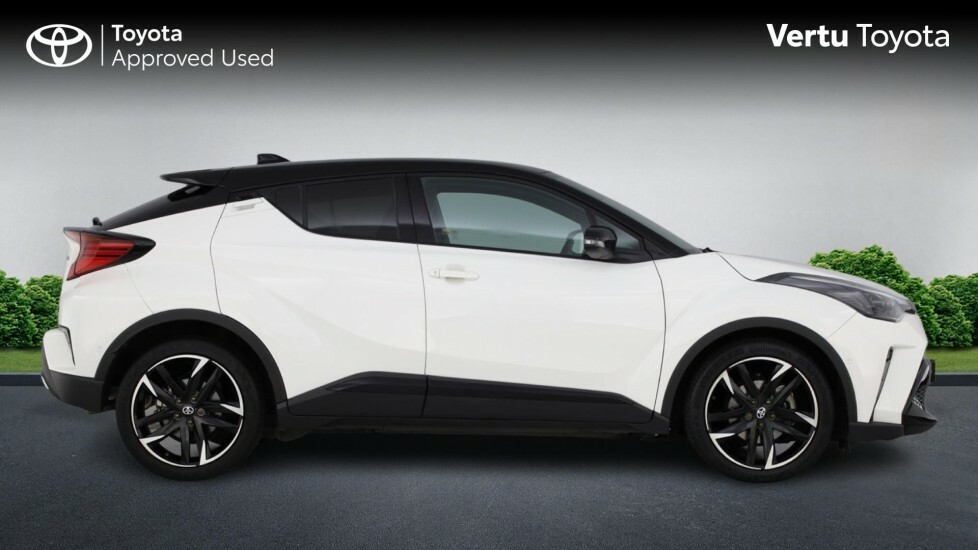 Toyota C-Hr 1.8 Hybrid Excel Cvt White #23
