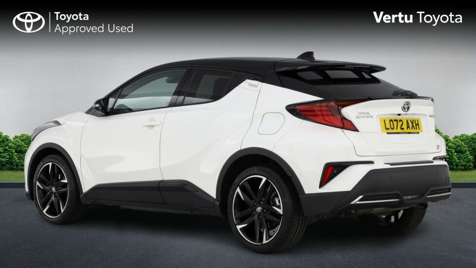 Toyota C-Hr 1.8 Hybrid Excel Cvt White #4