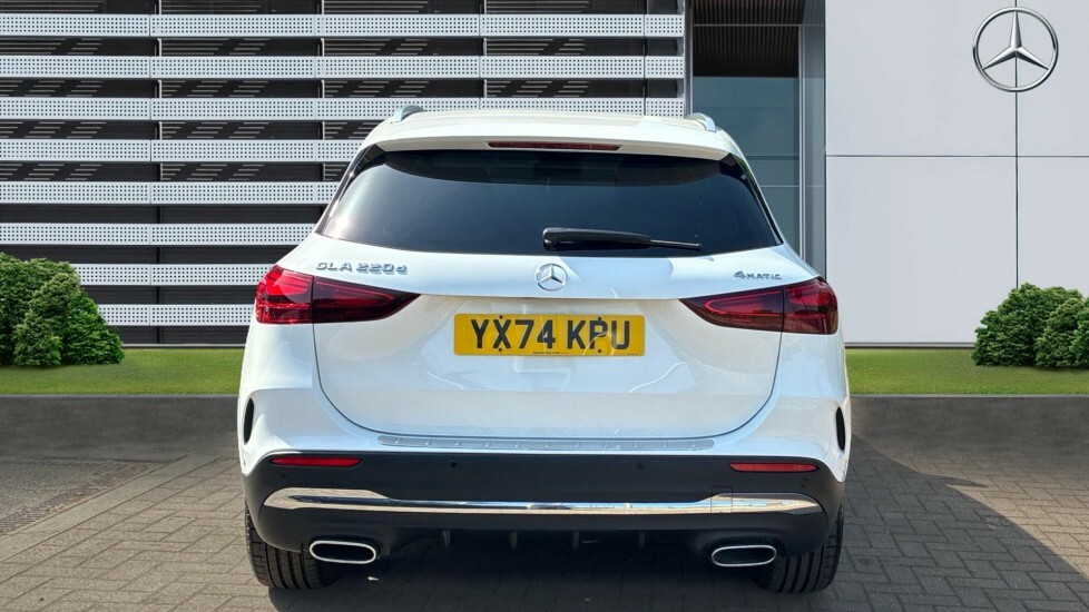 Mercedes-Benz GLA Class Amg Line YX74KPU White #6