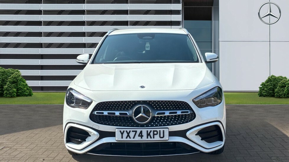 Mercedes-Benz GLA Class Amg Line YX74KPU White #3