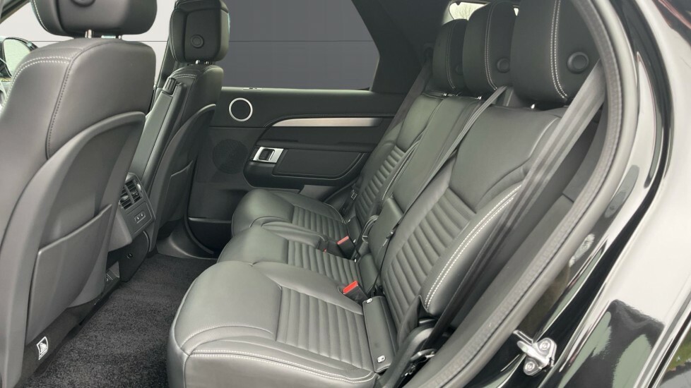Land Rover Discovery Dynamic Hse Black #4