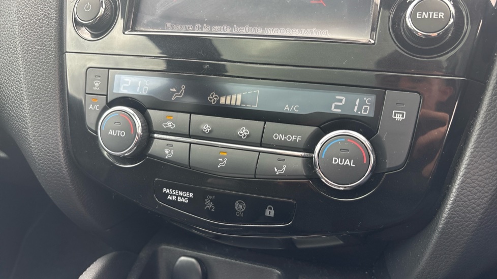 Nissan Qashqai 2014 1.5 Dci Tekna 108 Bhp Black #26
