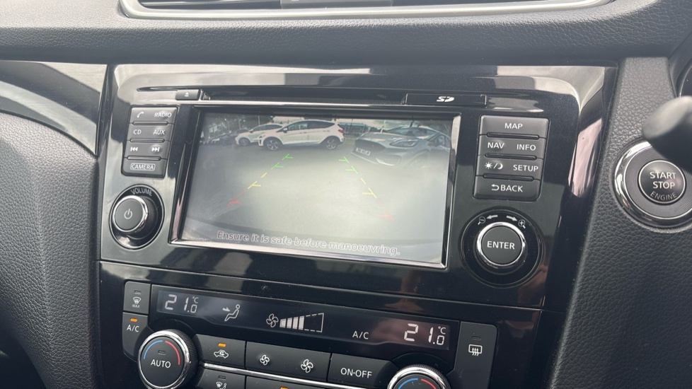 Nissan Qashqai 2014 1.5 Dci Tekna 108 Bhp Black #27