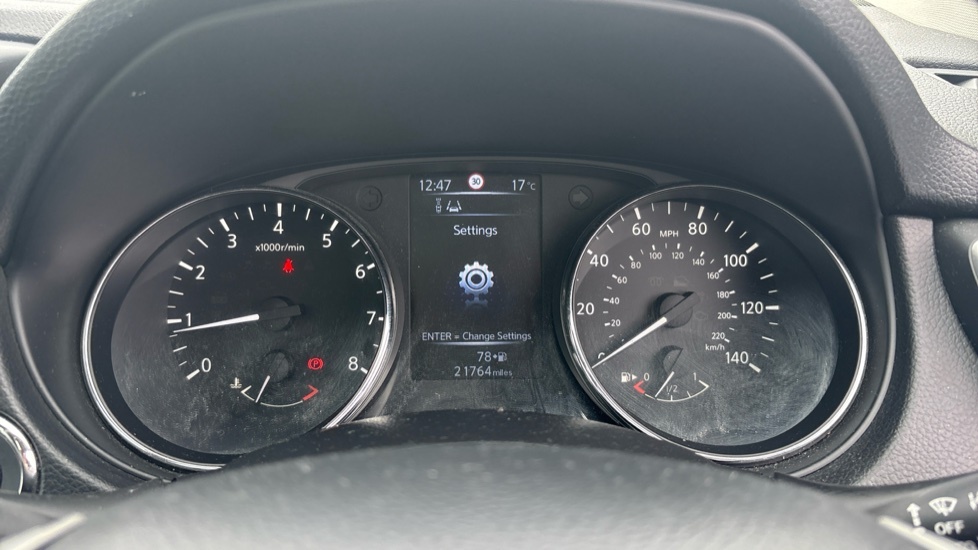 Nissan Qashqai 2014 1.5 Dci Tekna 108 Bhp Black #18