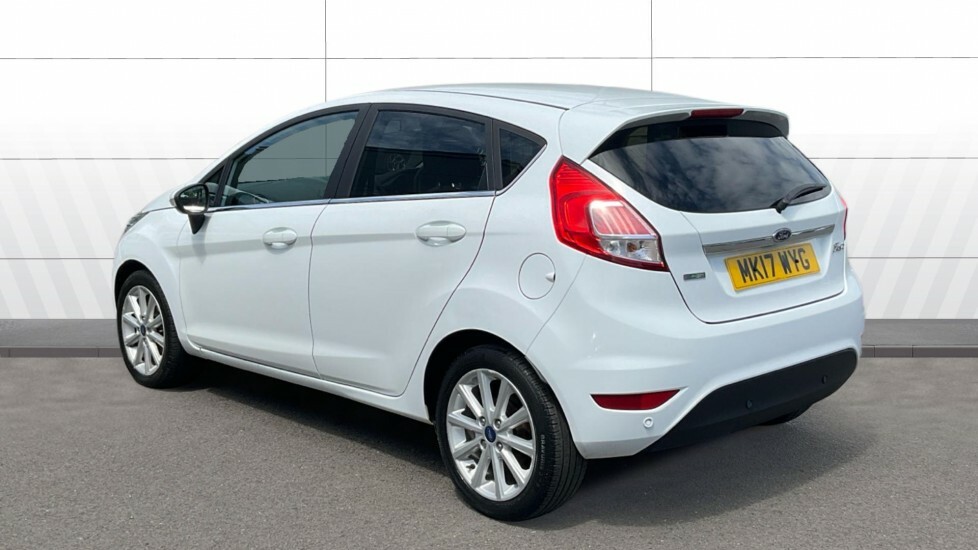 Ford Fiesta Titanium White #2