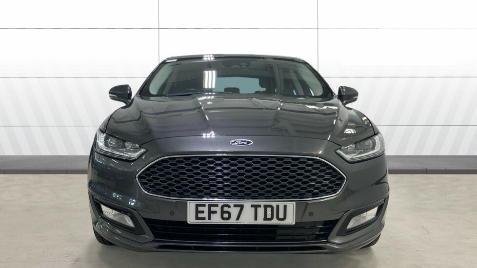 Ford Mondeo Hatchback Grey #3