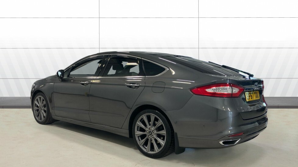 Ford Mondeo Hatchback Grey #2