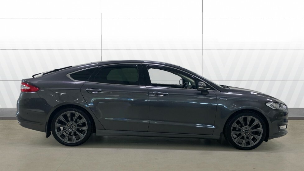 Ford Mondeo Hatchback Grey #5