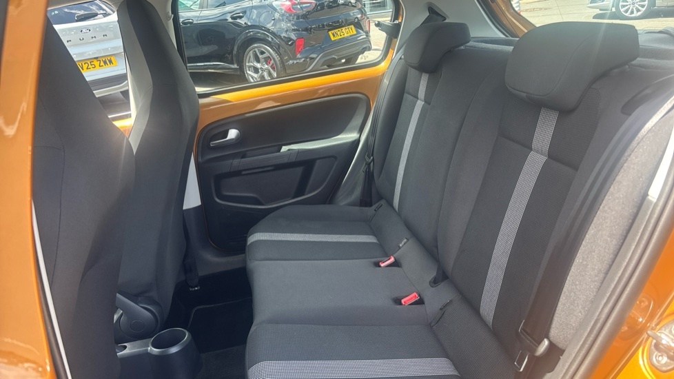 Volkswagen Up Volkswagen Up Move Up 1.0 60 Ps 5-Speed 5 Black #16