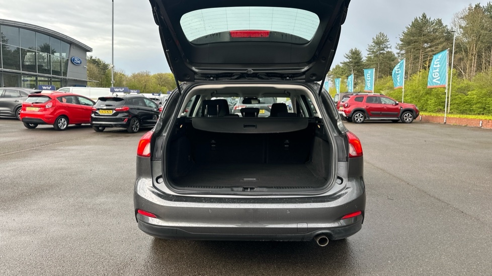 Ford Focus Titanium Grey #4